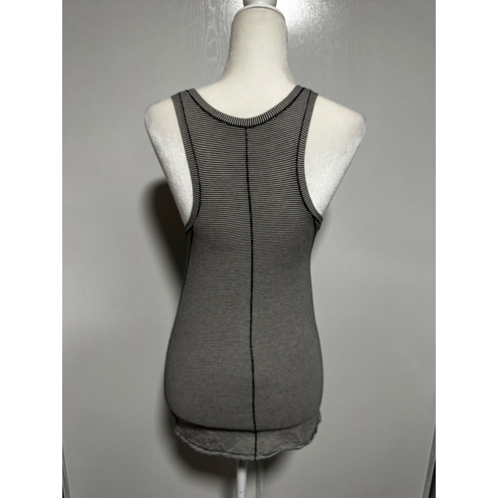 Lululemon Black White Striped Racerback Tank Top Scoop‎ Neck Athletic Size 4 - Picture 2 of 4